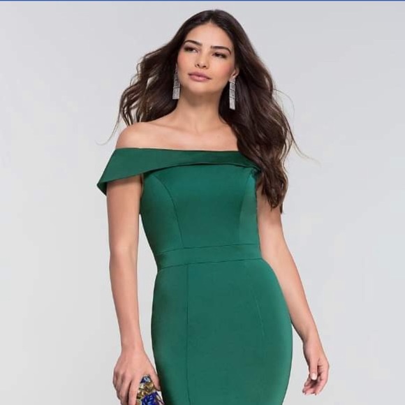 Kleinfeld Dresses & Skirts - Kleinfeld mermaid dress in Pine color